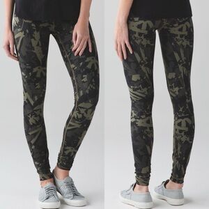 Lululemon Wunder Under Hi Rise Camo‎ Leggings Size 8 Fatigue Green Yoga Pants
